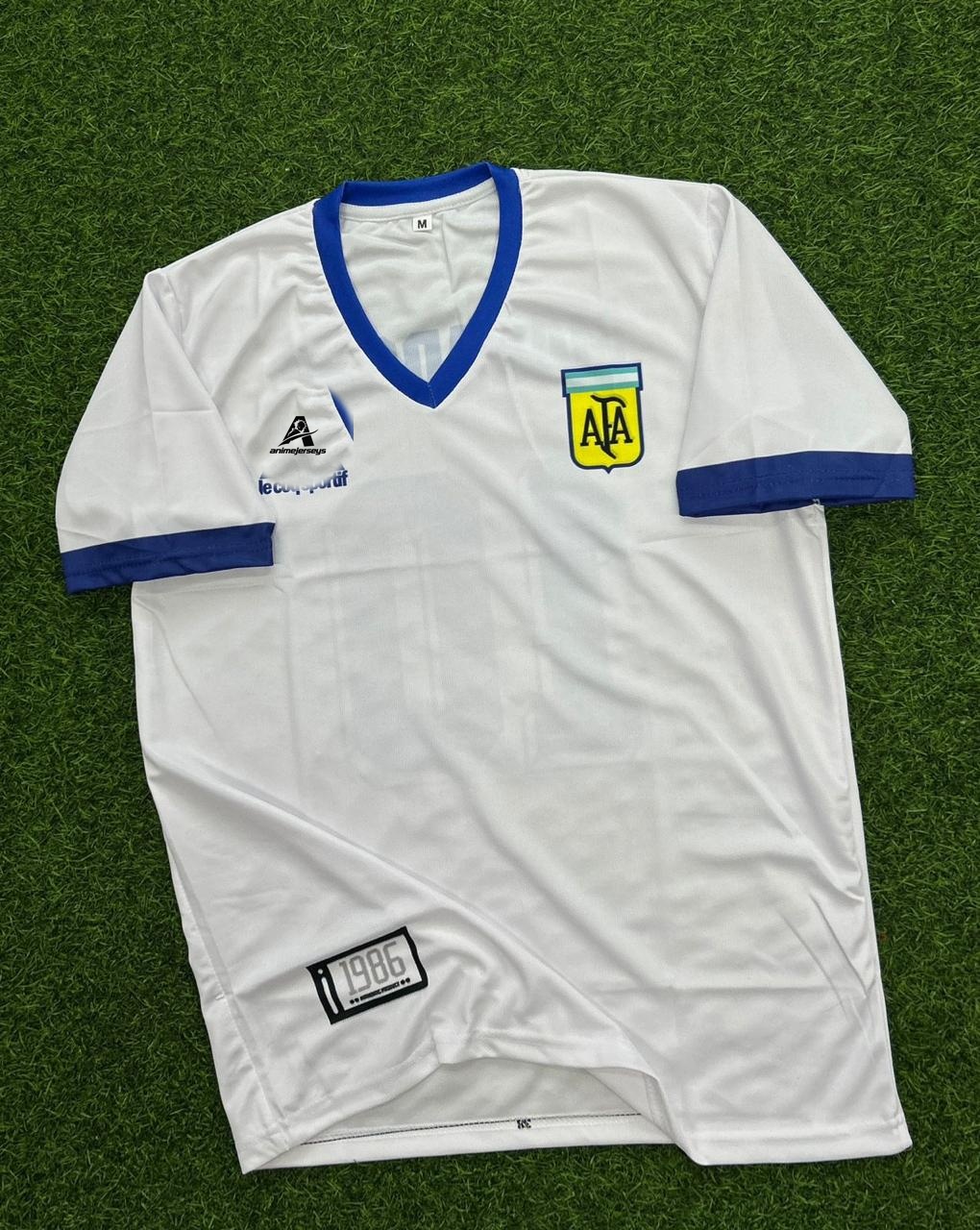 ARGENTINA 1982 AWAY KIT. HALFSLEEVE SUBLIMATION