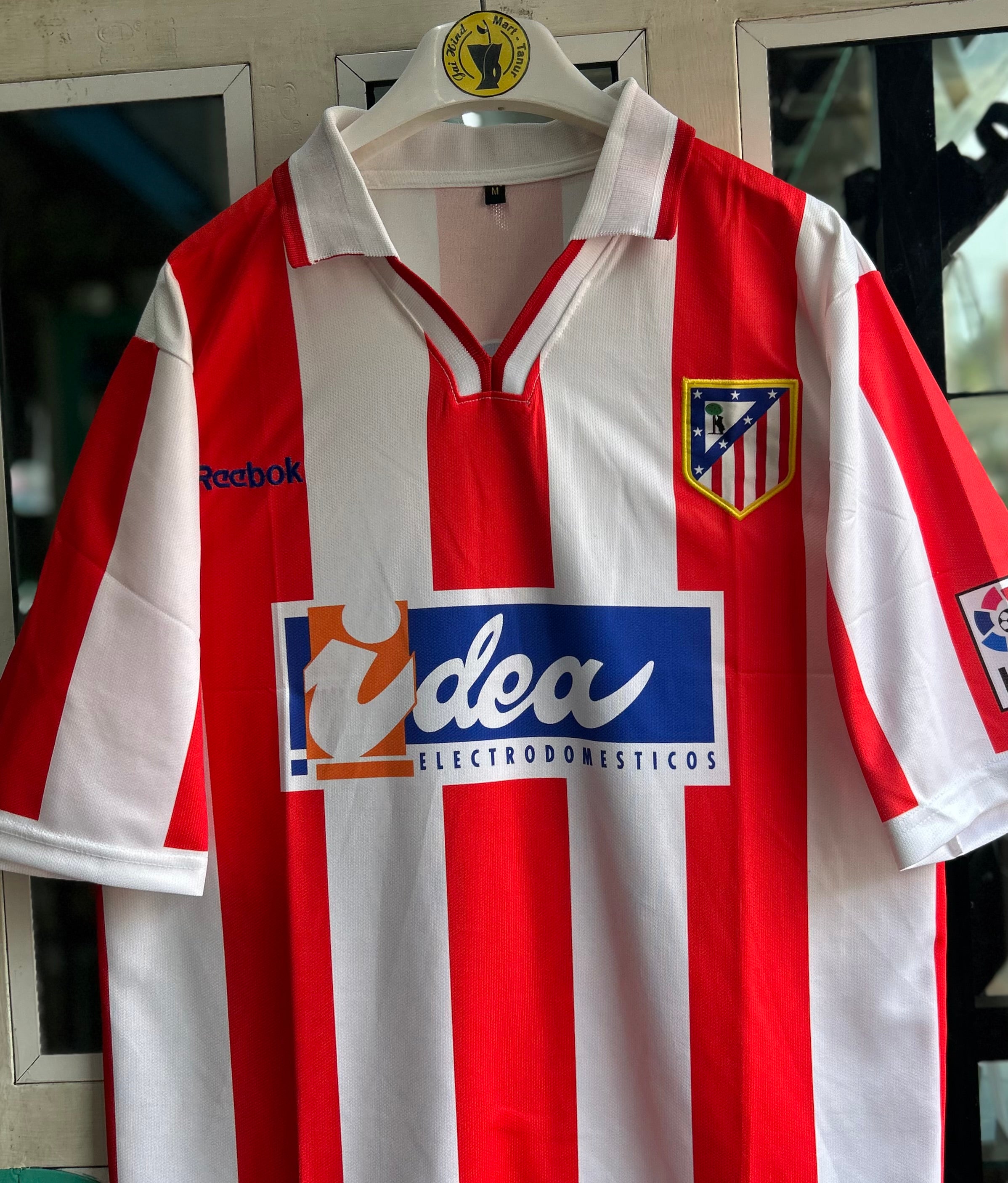 ATLETICO MADRID 2001-02 HOME JERSEY, FIVE SLEEVE  POLO  EMBROIDERY