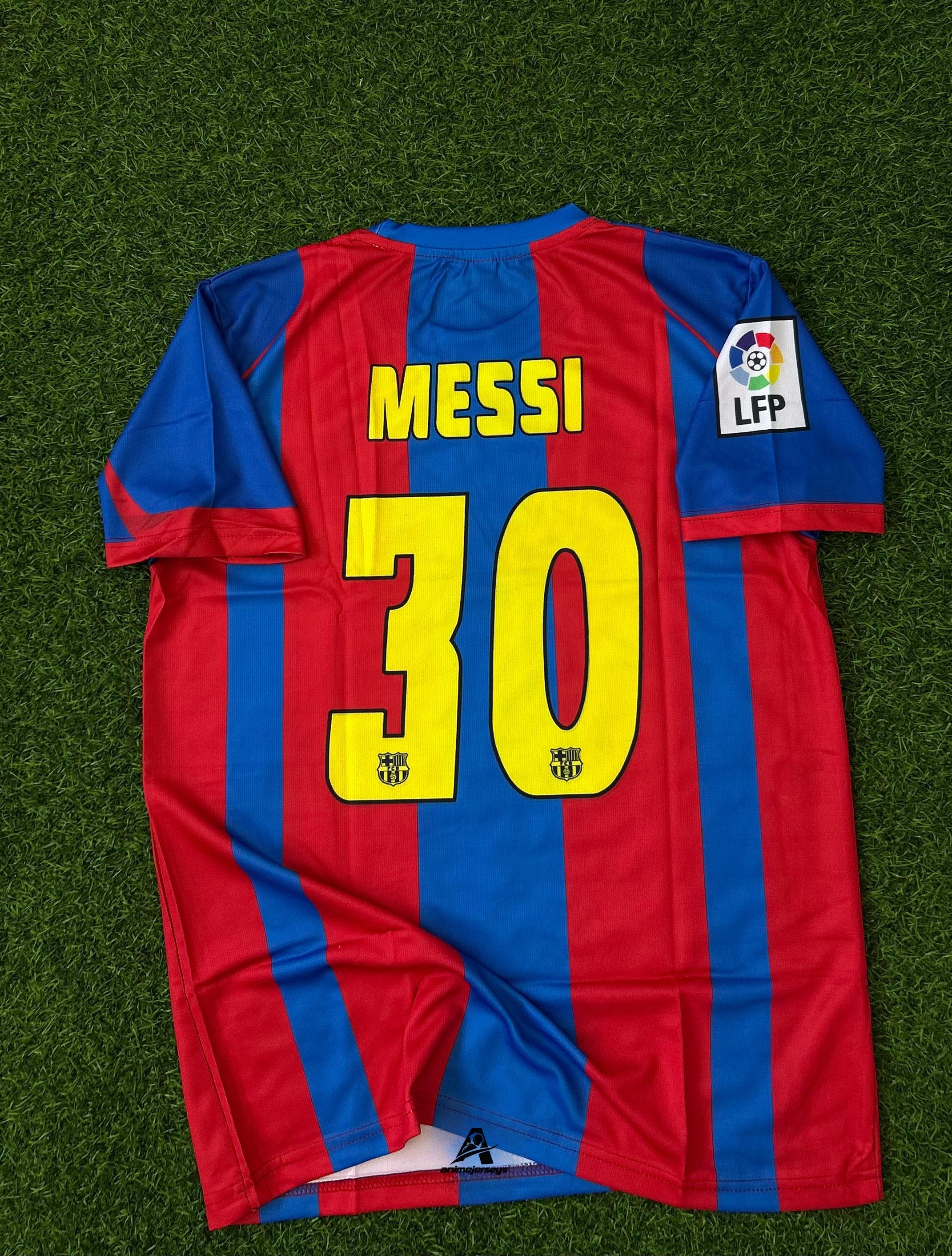 BARCELONA 2004-05 SEASON HOME KIT. HALFSLEEVE SUBLIMATION