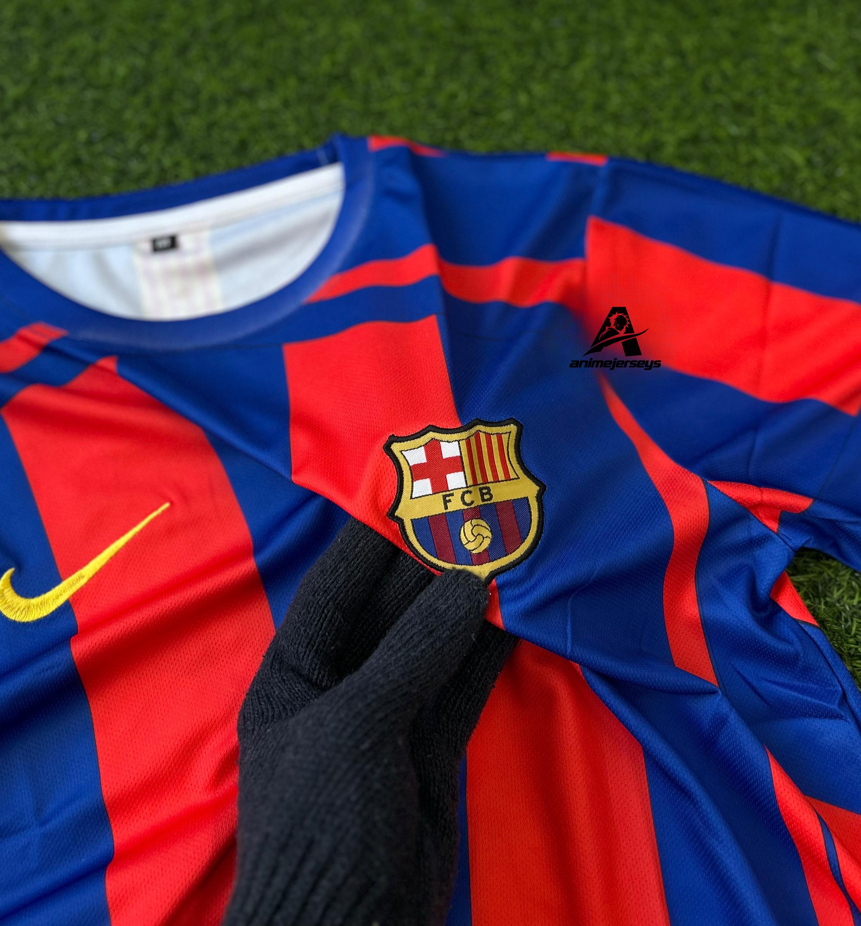 BARCELONA 2005-06 HOME KIT. HALFSLEEVE EMBROIDERY