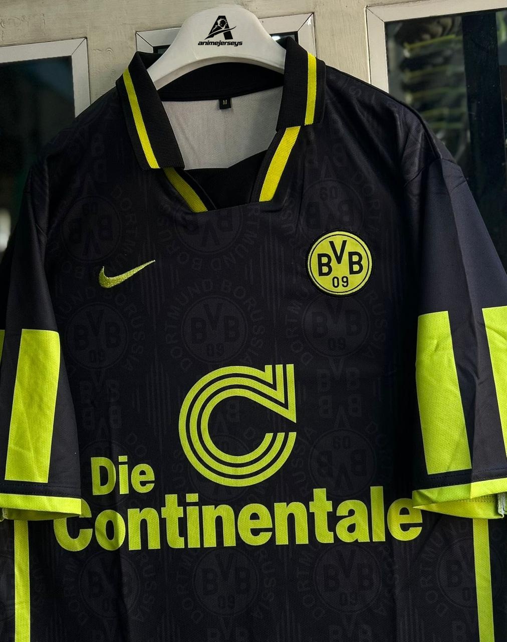 DORTMUND 1996-97 AWAY KIT. FIVESLEEVE POLO EMBROIDERY