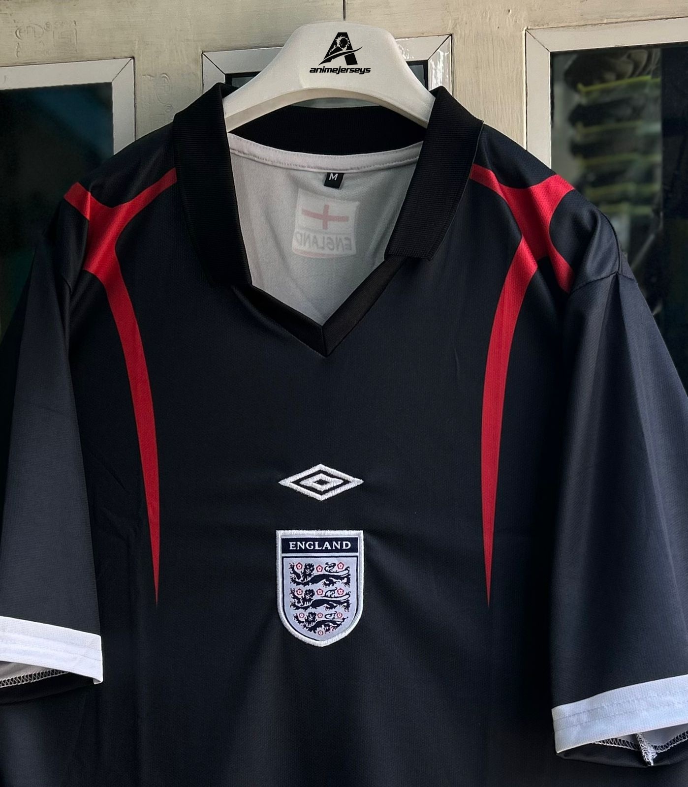 ENGLAND RETRO SPECIAL EDITION BLACK. FIVESLEEVE POLO EMBROIDERY