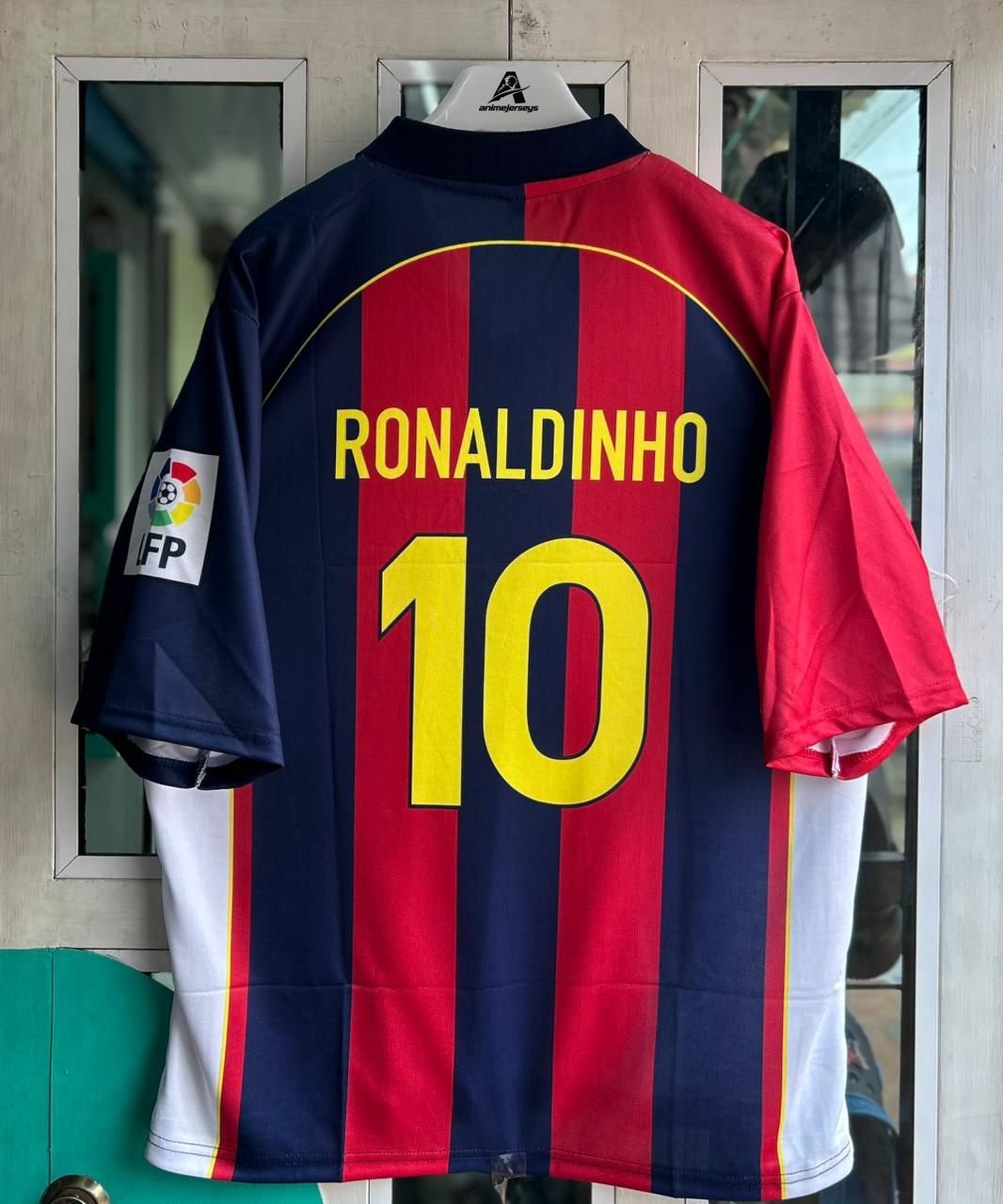FC Barcelona 2001–02 Home Kit – Ronaldinho (Retro) Five-Sleeve Embroidered Polo