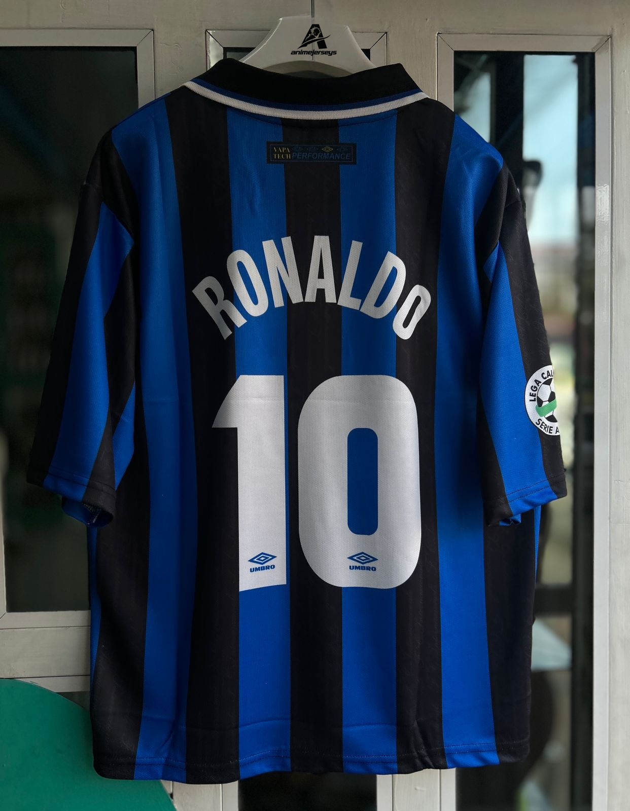 INTERMILAN 1997-98 HOME KIT,FIVESLEEVE POLO EMBROIDERY