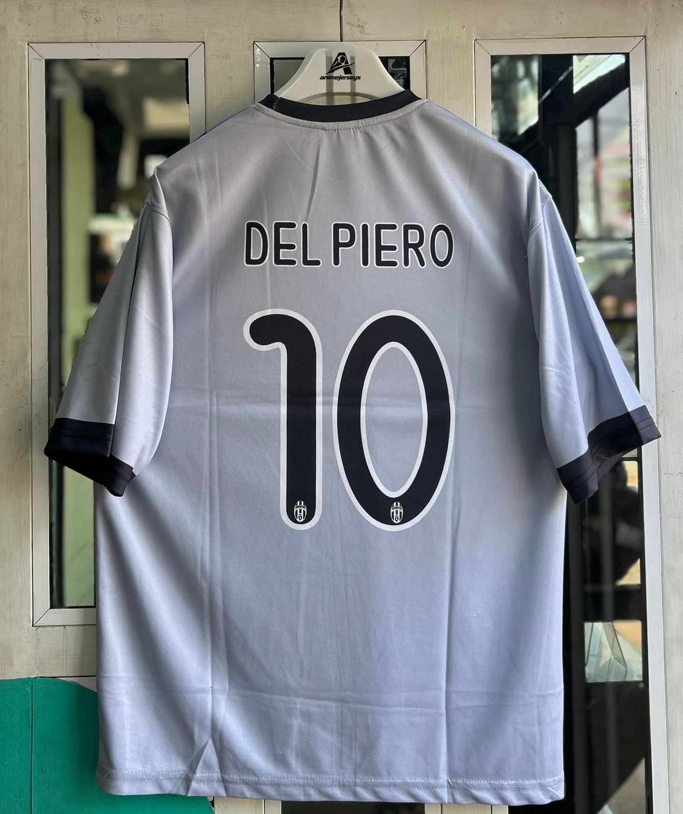 JUVENTUS 2009-10 AWAY KIT, FIVESLEEVE EMBROIDERY