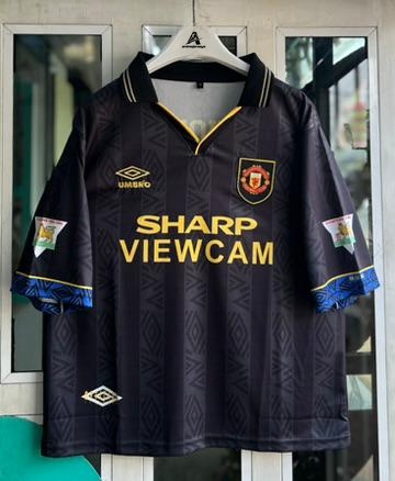 MAN UNITED 1993-95 AWAY KIT, FIVESLEEVE POLO EMBROIDERY
