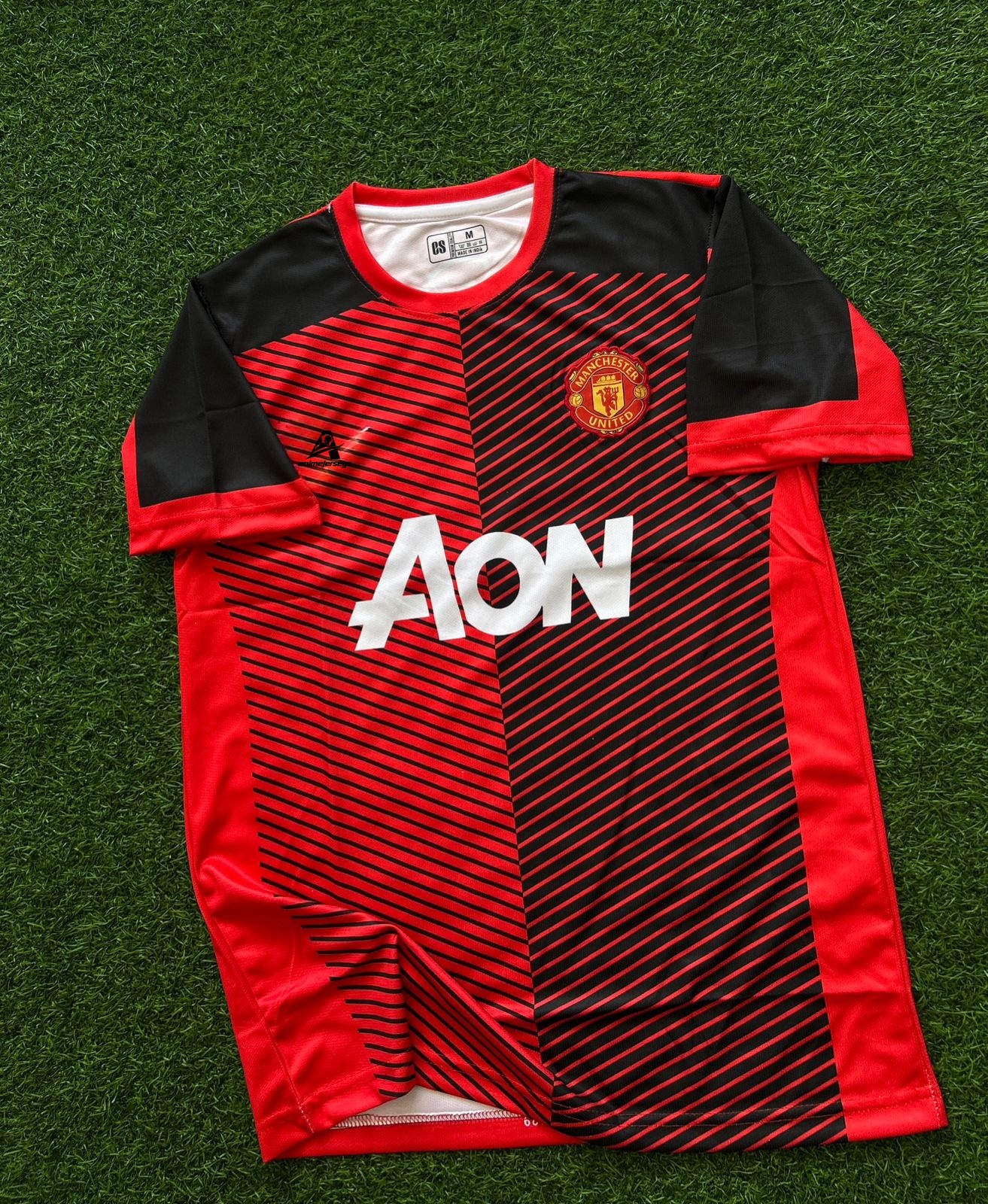 MAN UNITED 2014-15 PRE-MATCH TRAINING KIT, HALFSLEEVE EMBROIDERY