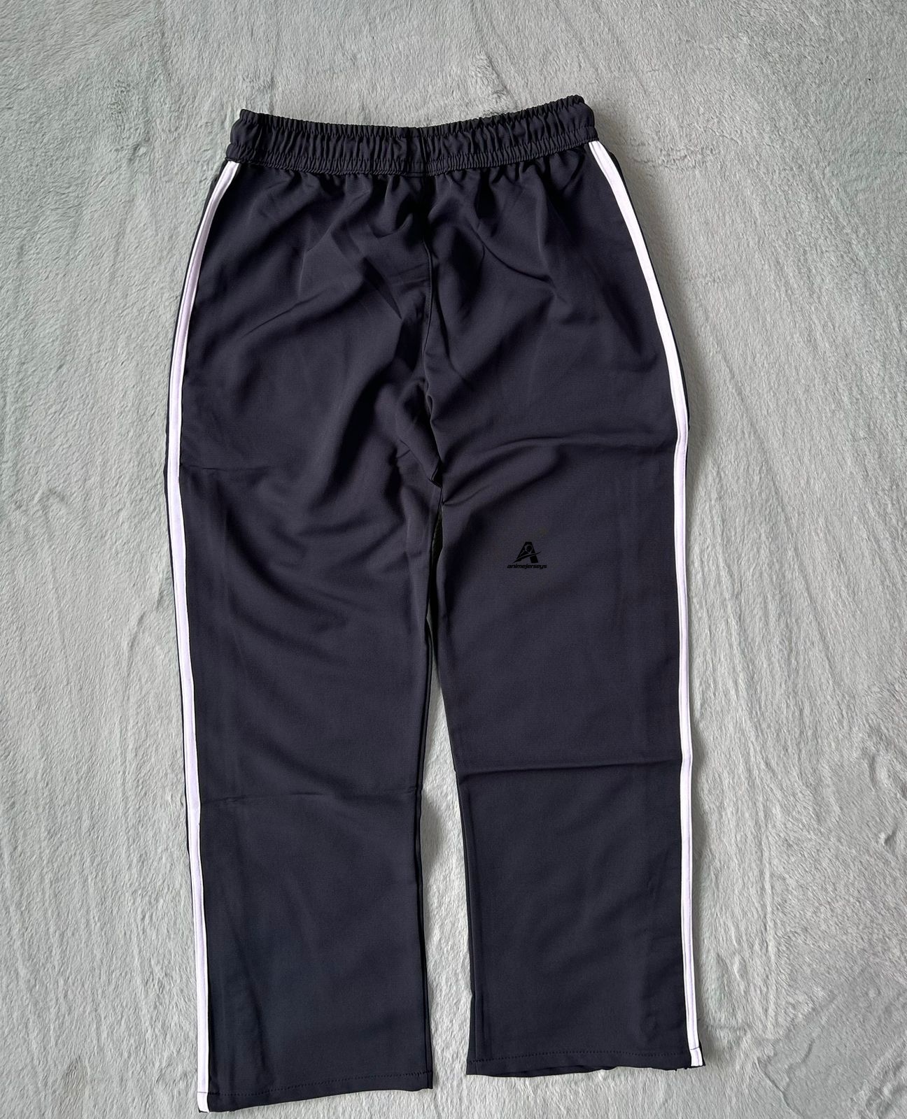 MEN'S PREMIUM TRACK PANT.