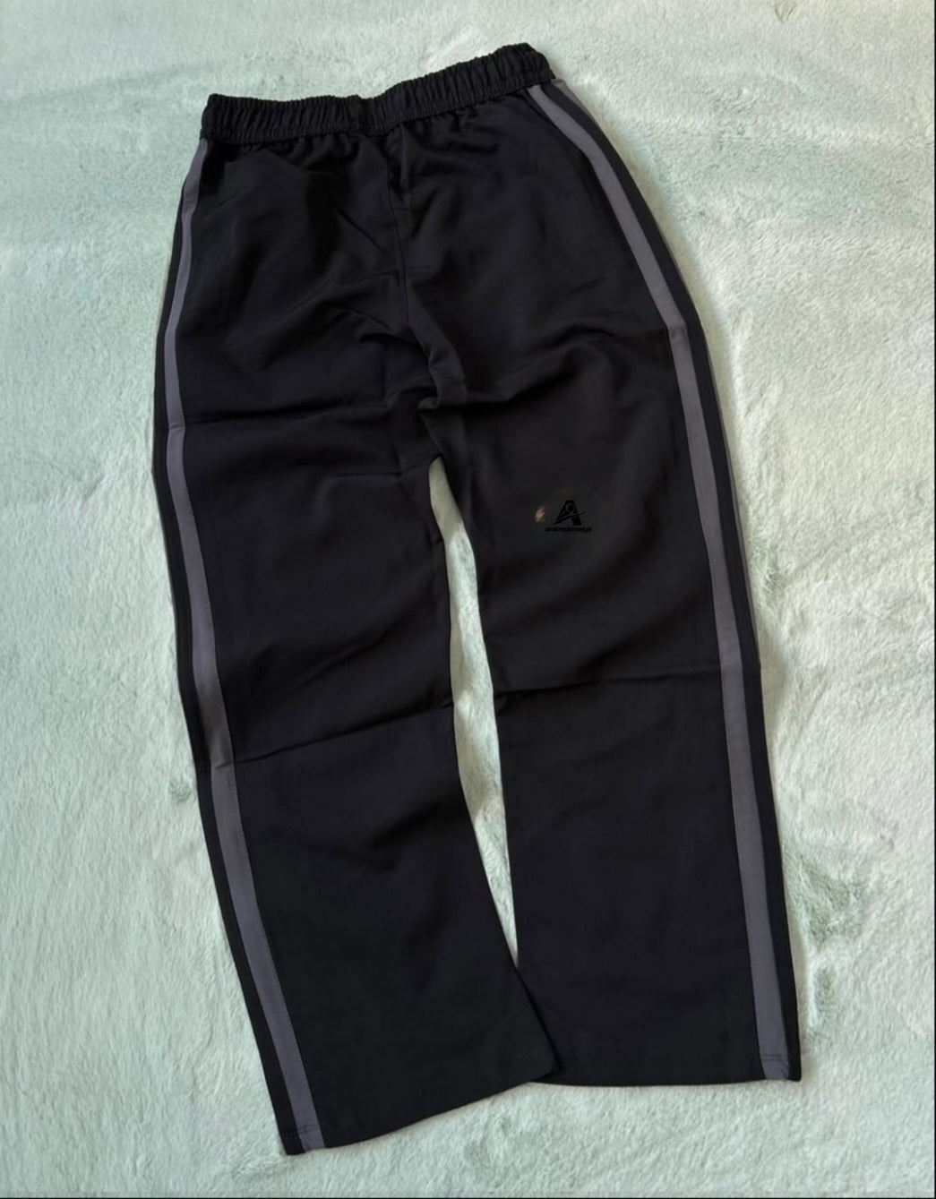 MEN'S PRIMIUM TRACK PANT. EMBROIDERY