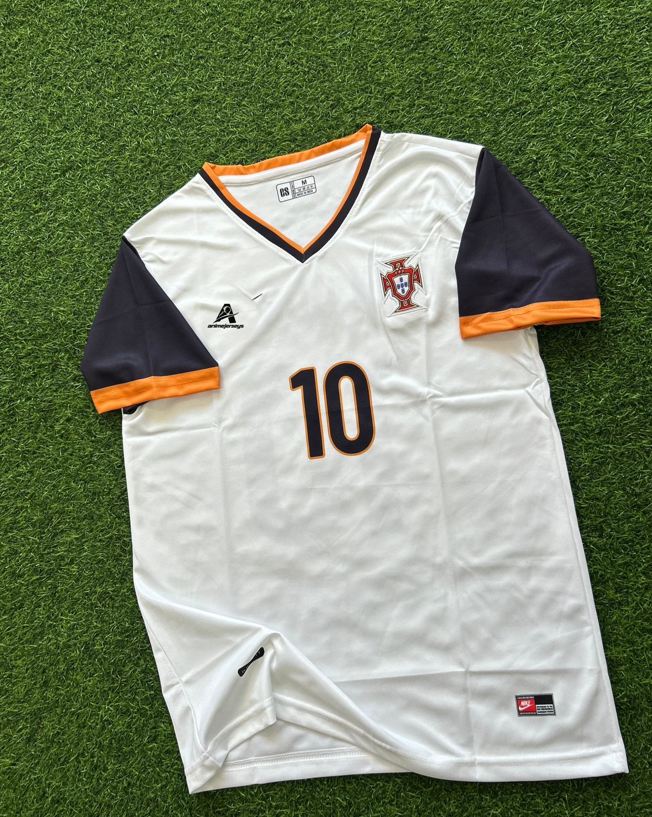 PORTUGAL 2004-05 AWAY KIT, HALFSLEEVE EMBROIDERY