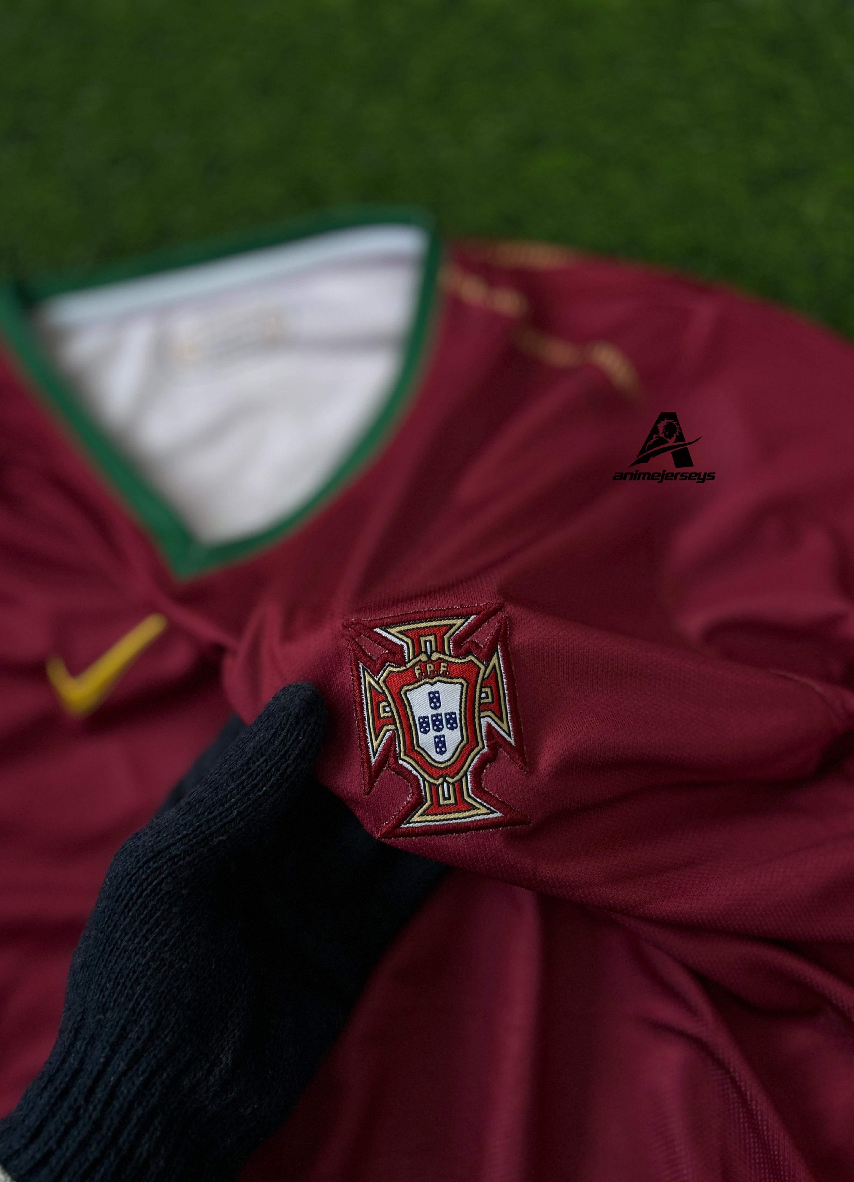 PORTUGAL 2004-06 HOME KIT , HALFSLEEVE EMBROIDERY