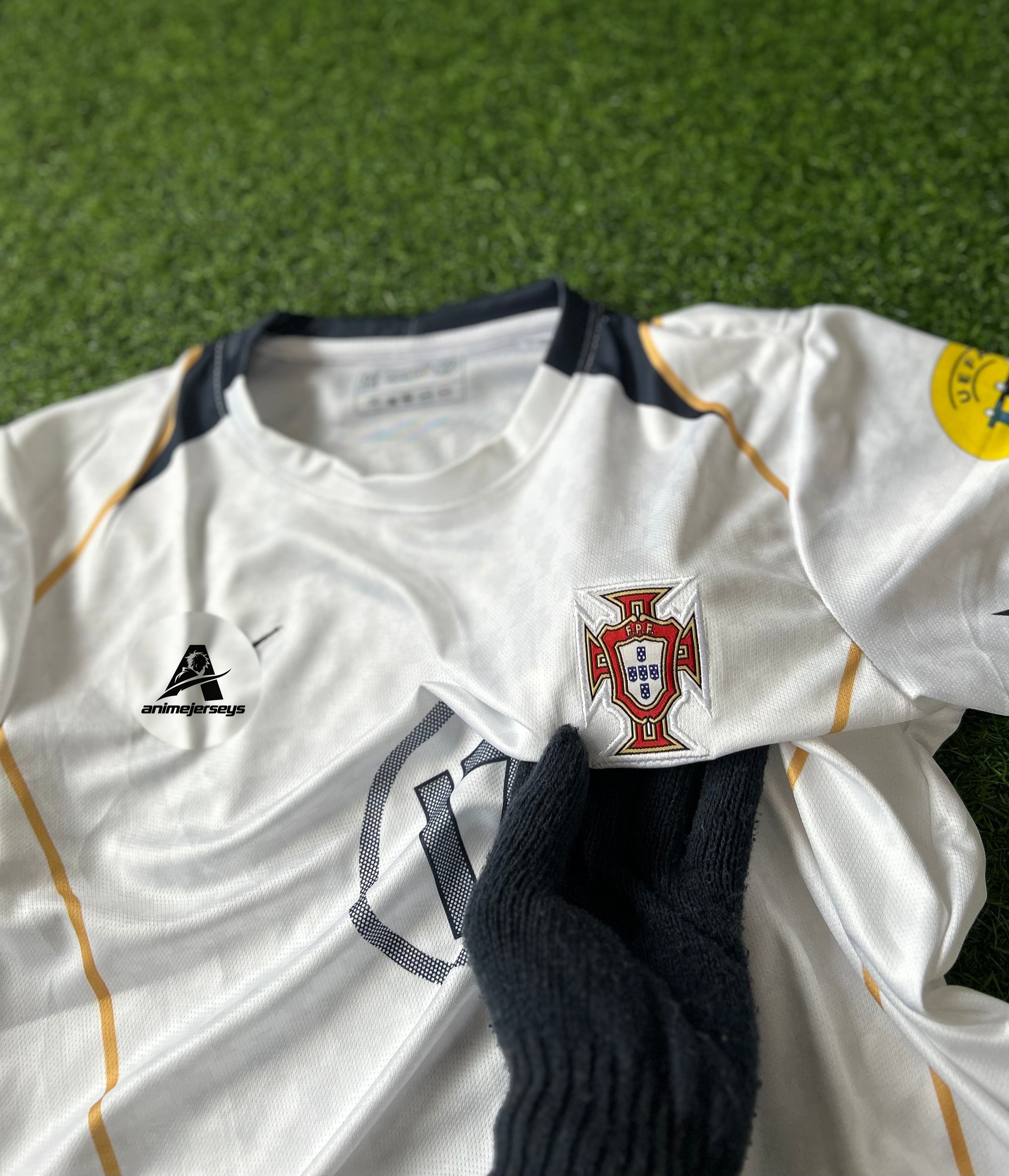 PORTUGAL 2004 AWAY KIT, HALF SLEEVE EMBROIDERY