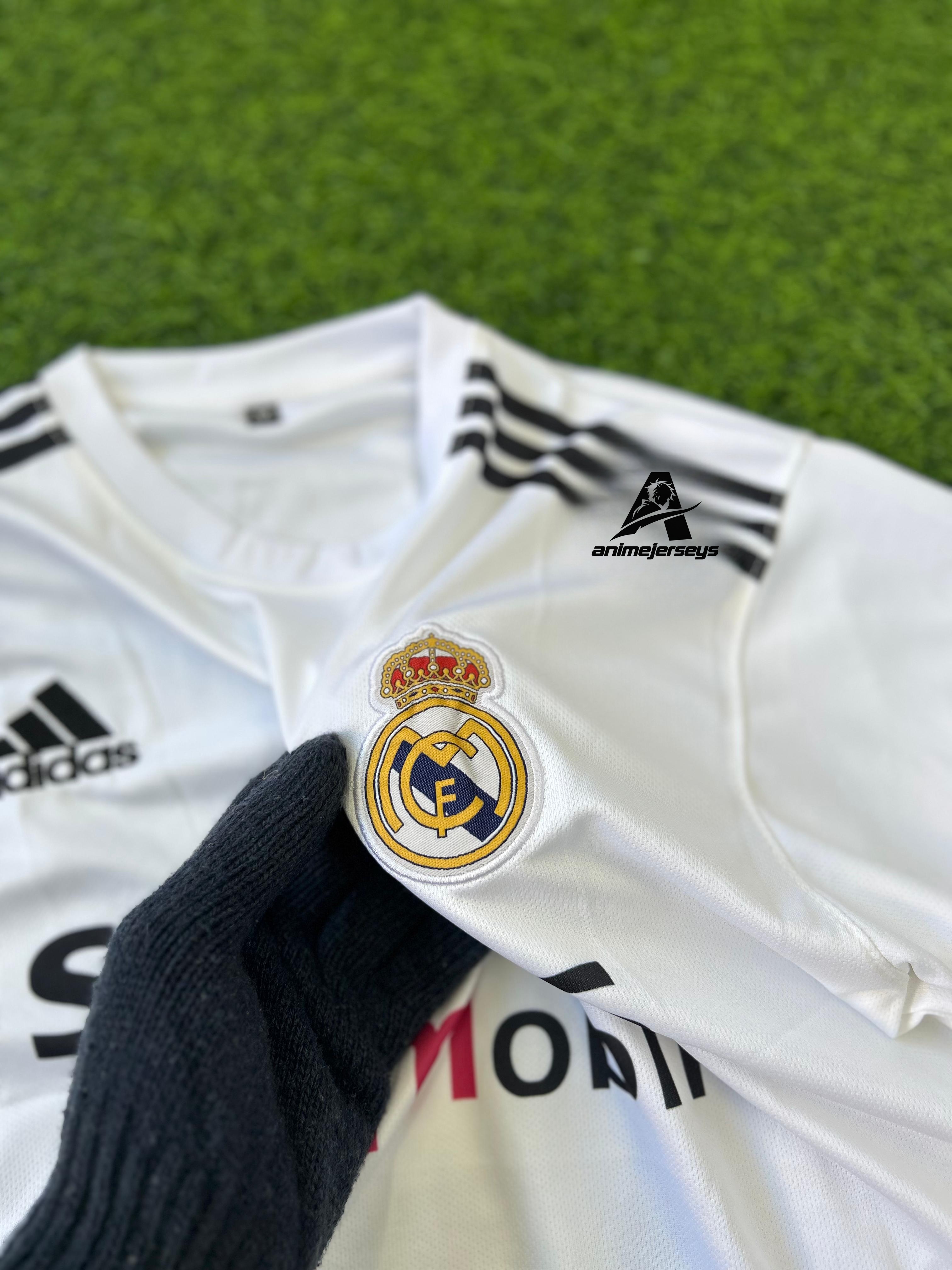 REAL MADRID 2004/05 HOME BECKHAM HALFSLEEVE EMBROILEDERY