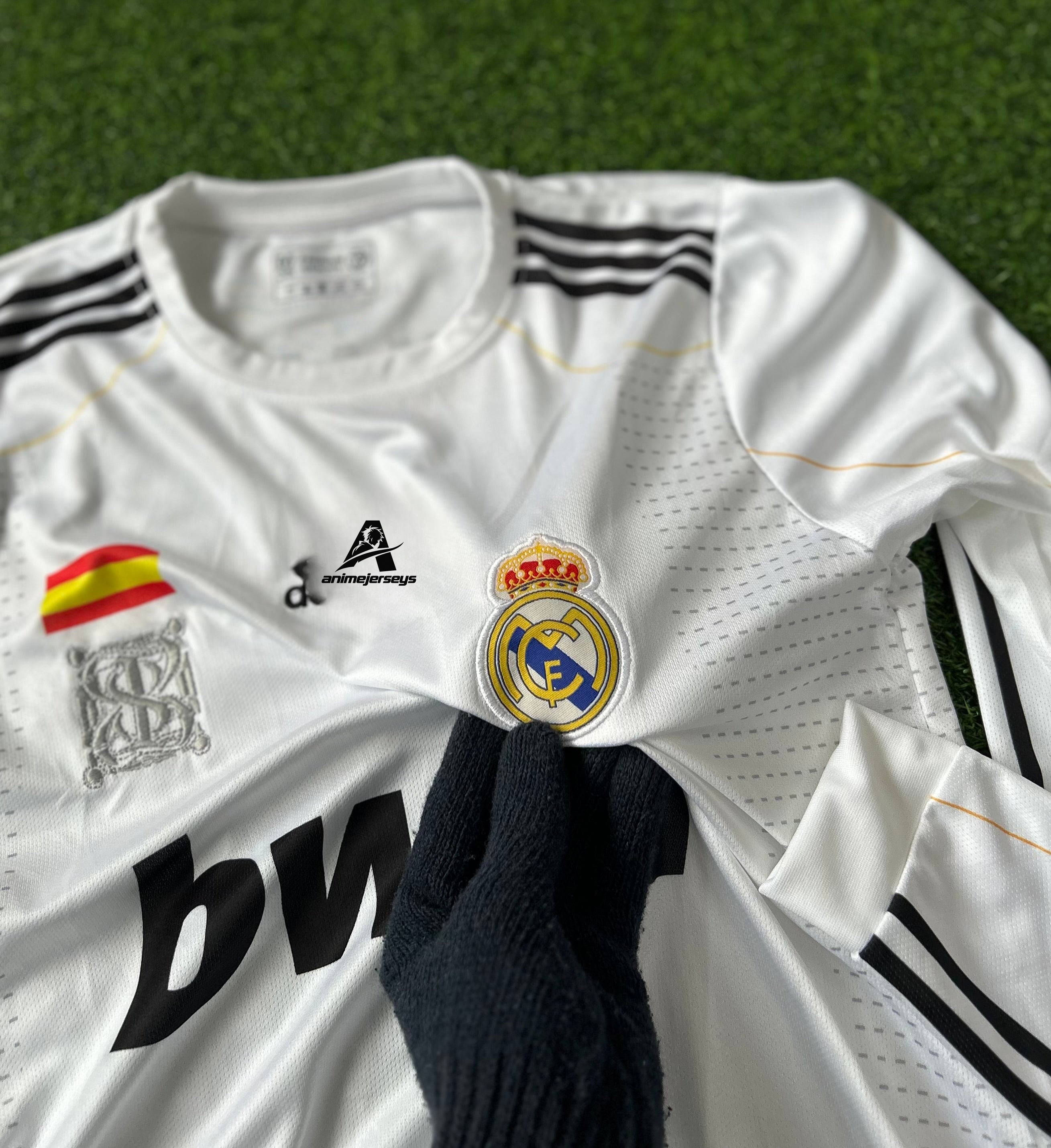 REAL MADRID 2009-10 HOME KIT, FULL SLEEVE EMBROIDERY