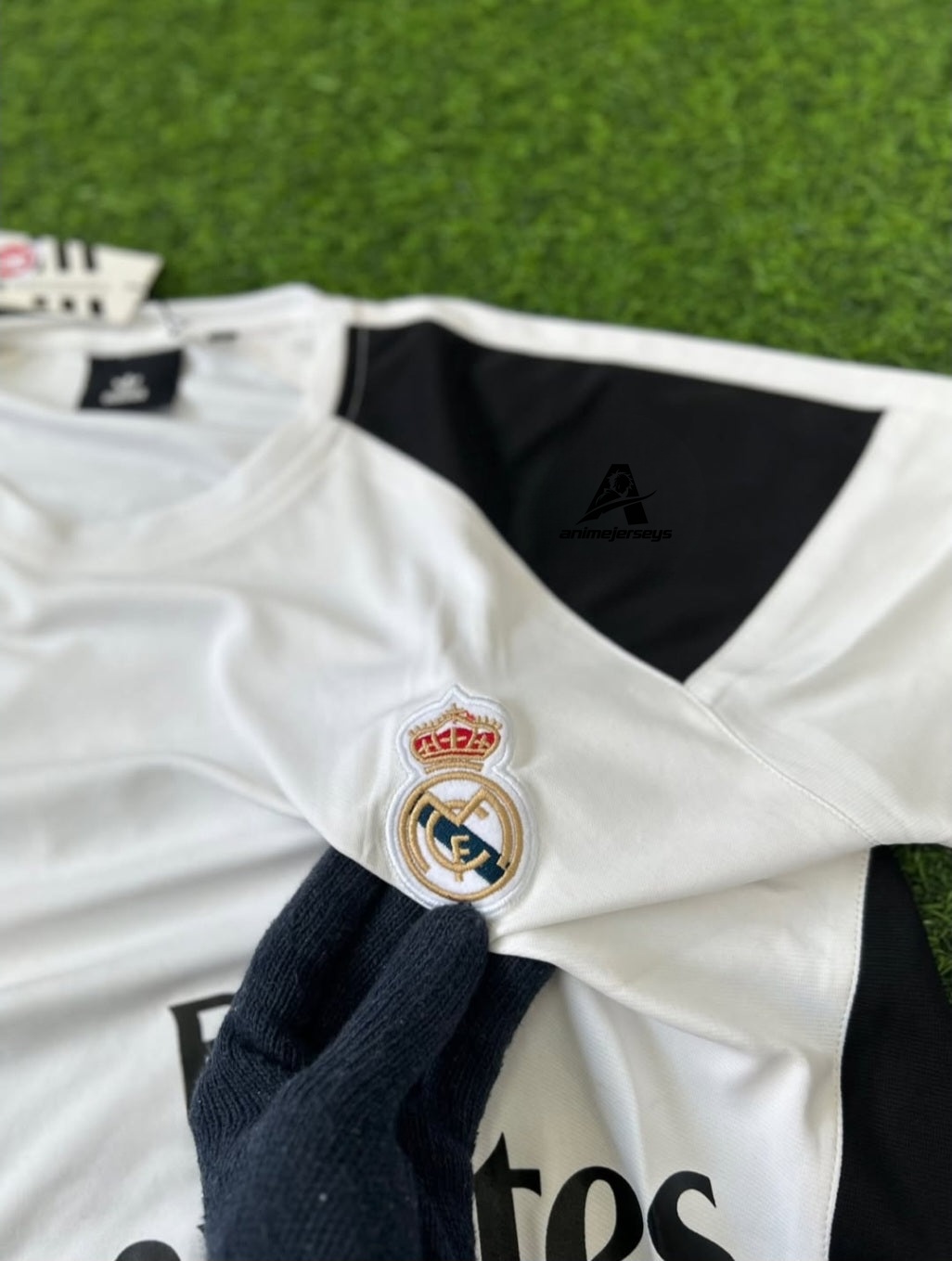 REAL MADRID PRIMIUM FIVESLEEVE T SHIRT, EMBROIDERY LOGO