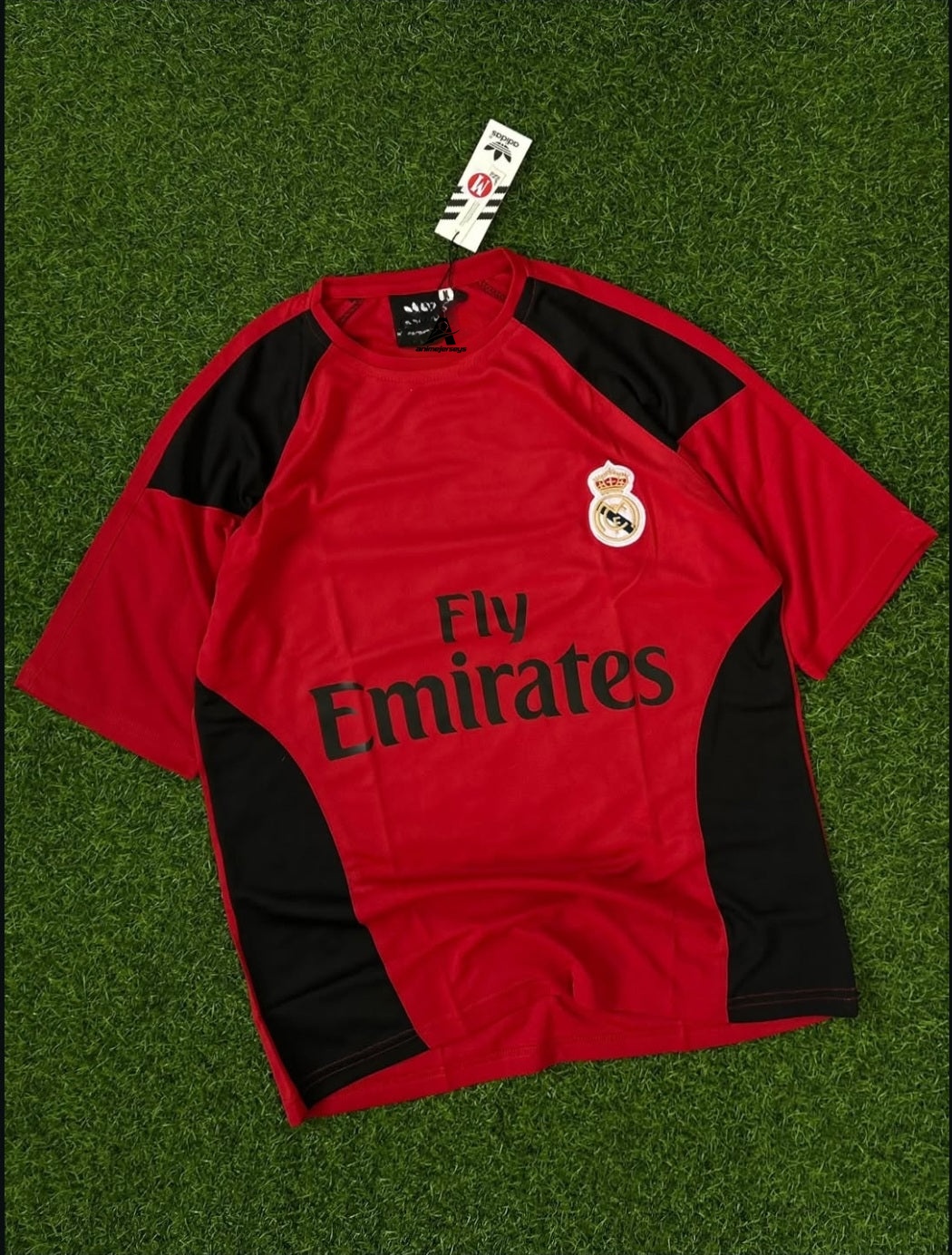 REAL MADRID PRIMIUM FIVESLEEVE T SHIRT, EMBROIDERY LOGO